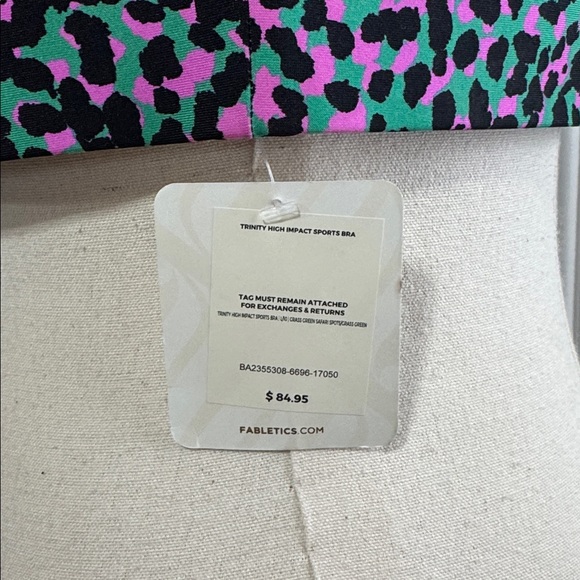 NEW Fabletics Pink and Green Cheetah Trinity High Impact Sports Bra size L - Picture 3 of 7